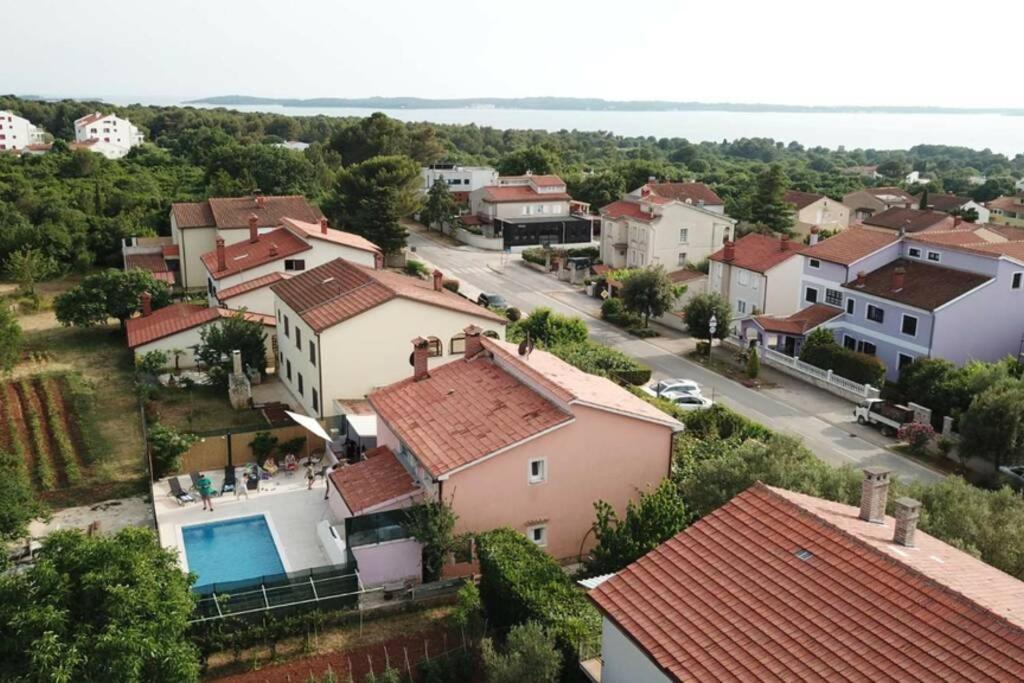 Willa Flora Relax House, Free Parking Peroj Zewnętrze zdjęcie